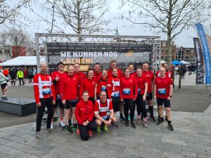Gruppenbild: Läuferinnen und Läufer von Marahon Steinfurt in Enschede