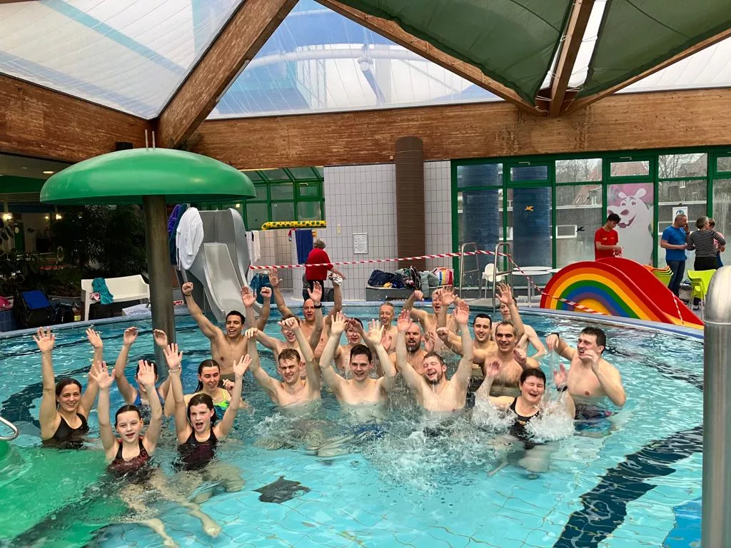 W+F erfolgreich bei 24h-Schwimmen